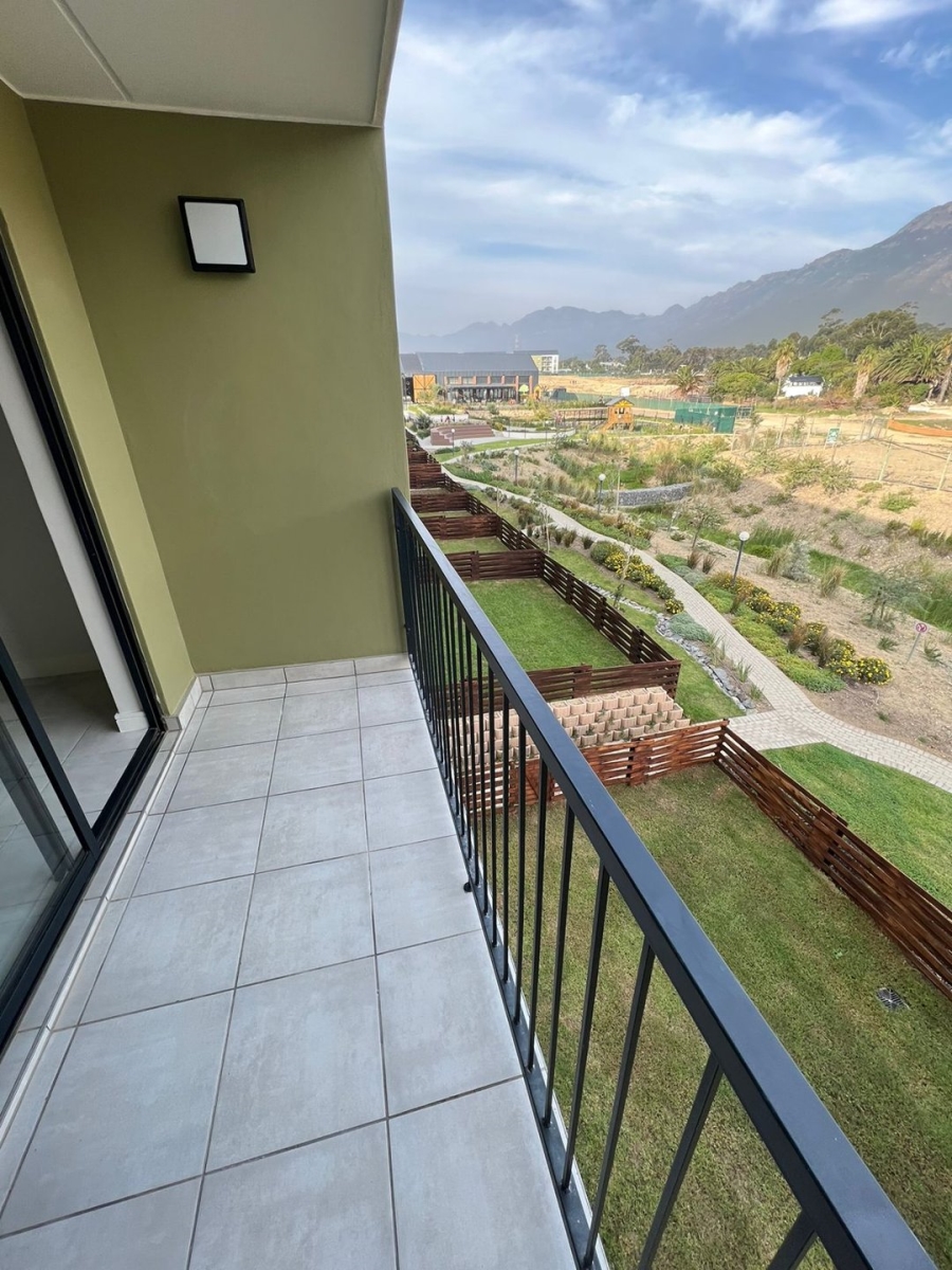 To Let 1 Bedroom Property for Rent in Gordons Bay Central Western Cape